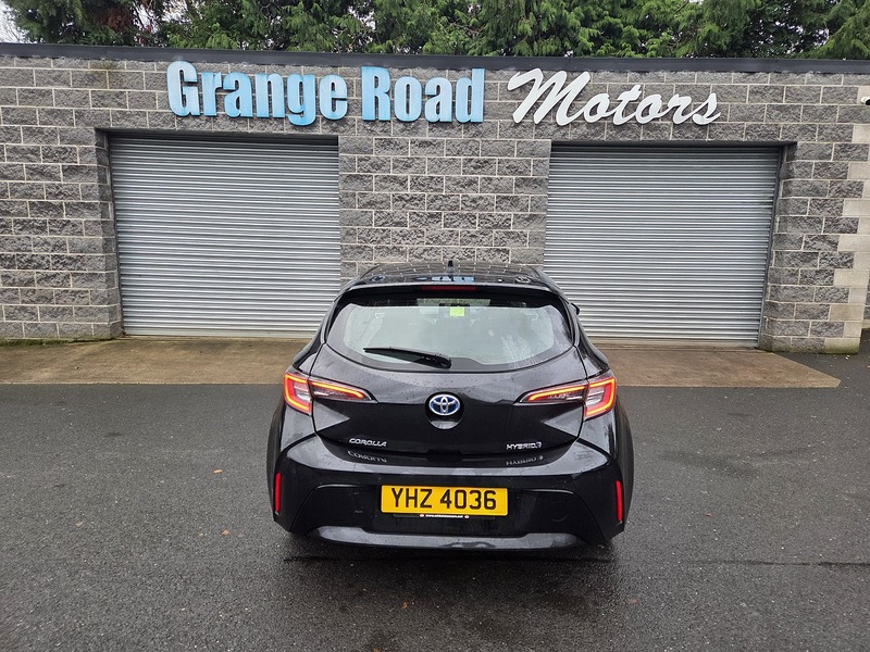 Toyota 1.8 VVT-h GPF Icon Tech Hatchback 5dr Petrol Hybrid CVT Euro 6 (s/s) (122 ps)