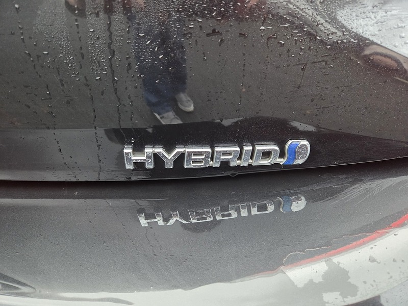 Toyota 1.8 VVT-h GPF Icon Tech Hatchback 5dr Petrol Hybrid CVT Euro 6 (s/s) (122 ps)