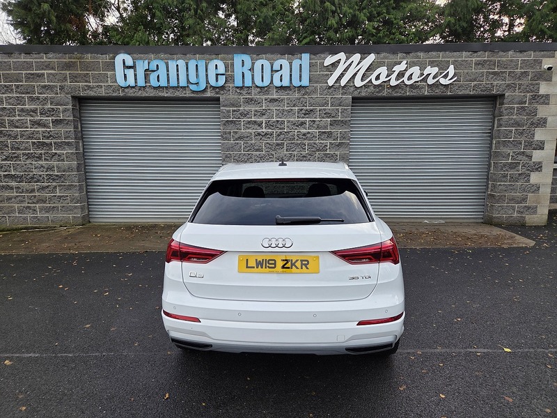 Audi 2.0 TDI 35 Sport SUV 5dr Diesel S Tronic Euro 6 (s/s) (150 ps)