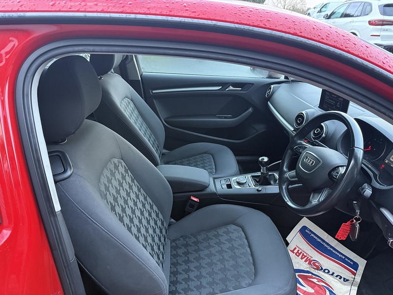 Audi 1.6 TDI ultra SE Technik Hatchback 3dr Diesel Manual Euro 6 (s/s) (110 ps)