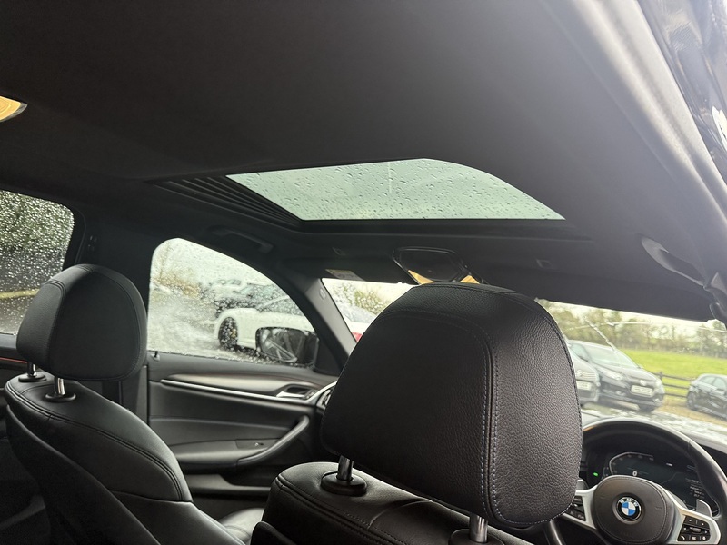 BMW 2.0 520d MHT M Sport Saloon 4dr Diesel Hybrid Steptronic Euro 6 (s/s) (190 ps)