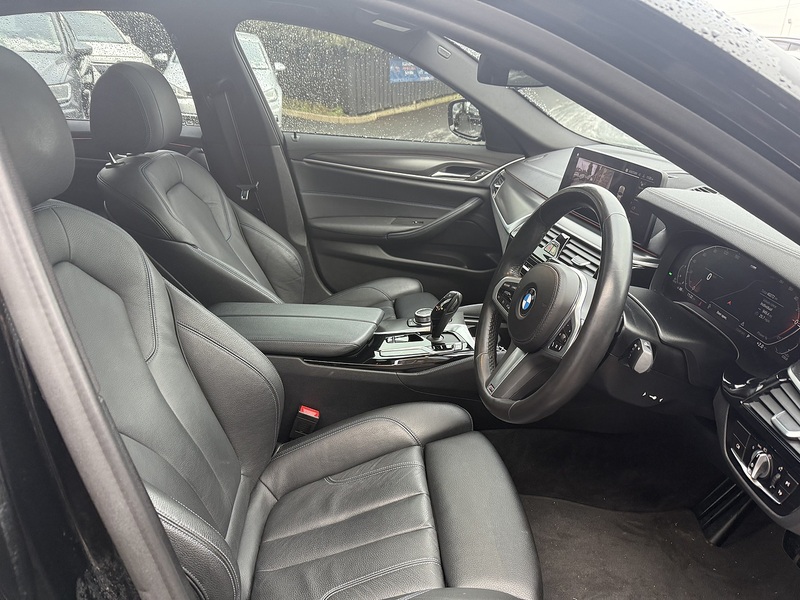 BMW 2.0 520d MHT M Sport Saloon 4dr Diesel Hybrid Steptronic Euro 6 (s/s) (190 ps)