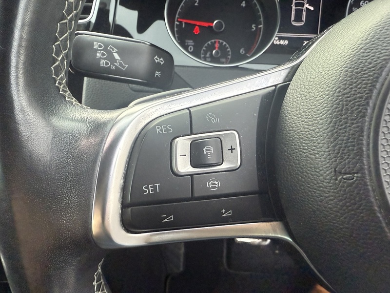 Volkswagen TDI R-Line Hatchback 2.0 Automatic Diesel