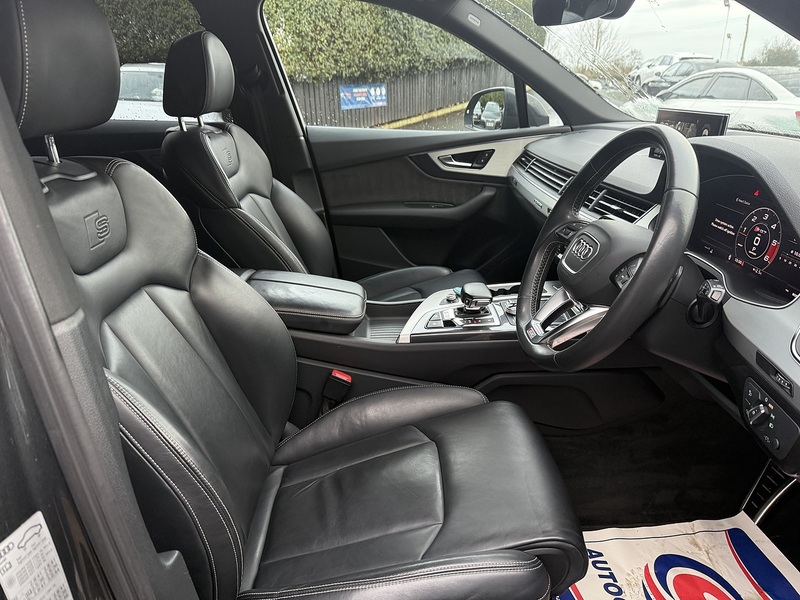 Audi 4.0 TDI V8 SUV 5dr Diesel Tiptronic quattro Euro 6 (s/s) (435 ps)