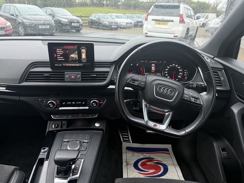 Audi 2.0 TDI 40 Black Edition SUV 5dr Diesel S Tronic quattro Euro 6 (s/s) (190 ps)