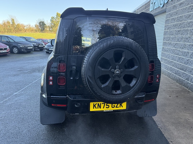 Land Rover 3.0 D250 MHEV X-Dynamic SE SUV 5dr Diesel Auto 4WD Euro 6 (s/s) (250 ps)