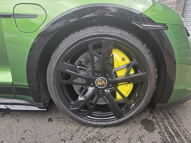 Porsche Performance Plus 93.4kWh Turbo S Cross Turismo 5dr Electric Auto 4WD (11kW Charger) (761 ps)