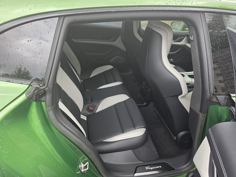 Porsche Performance Plus 93.4kWh Turbo S Cross Turismo 5dr Electric Auto 4WD (11kW Charger) (761 ps)