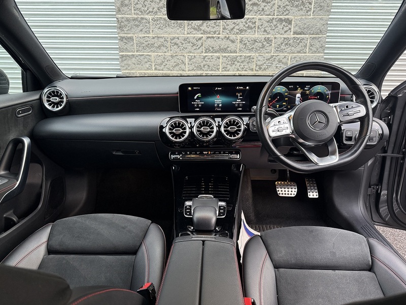 Mercedes-Benz 1.5 A180d AMG Line (Premium) Hatchback 5dr Diesel 7G-DCT Euro 6 (s/s) (116 ps)