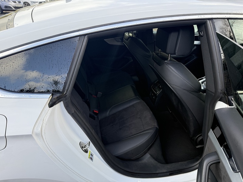 Audi 2.0 TDI 35 S line Sportback 5dr Diesel S Tronic Euro 6 (s/s) (163 ps)