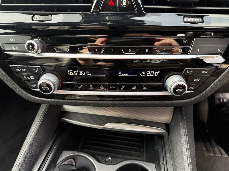 BMW 2.0 520d MHT M Sport Saloon 4dr Diesel Hybrid Auto xDrive Euro 6 (s/s) (190 ps)