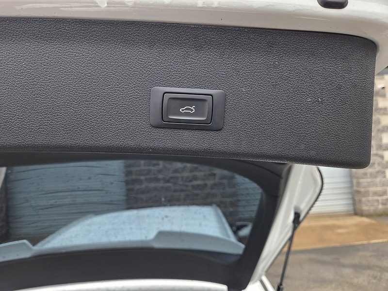 Audi 4.2 5dr Estate Petrol