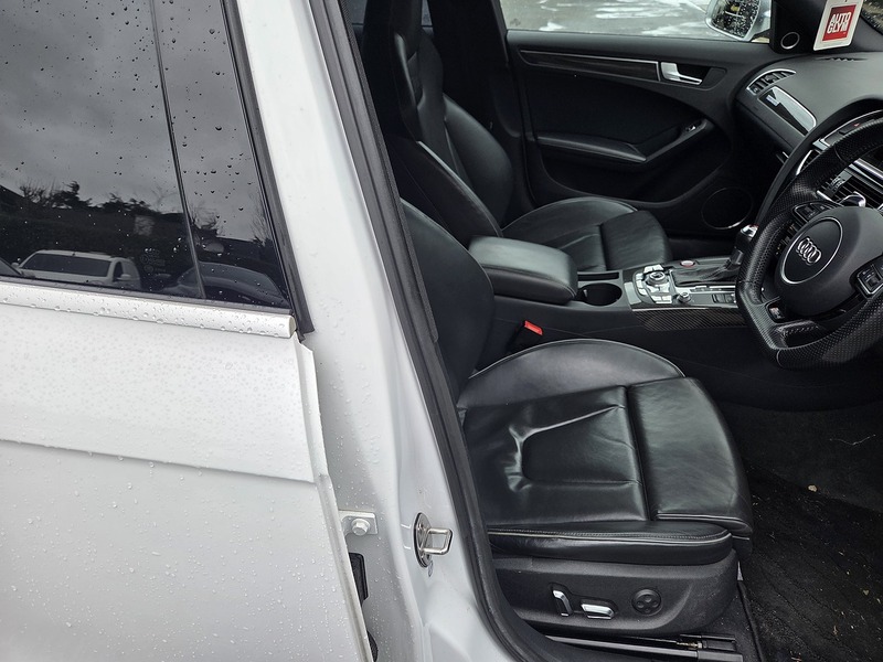 Audi 4.2 5dr Estate Petrol