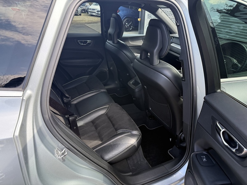 Volvo 2.0 D4 R-Design SUV 5dr Diesel Auto AWD Euro 6 (s/s) (190 ps)