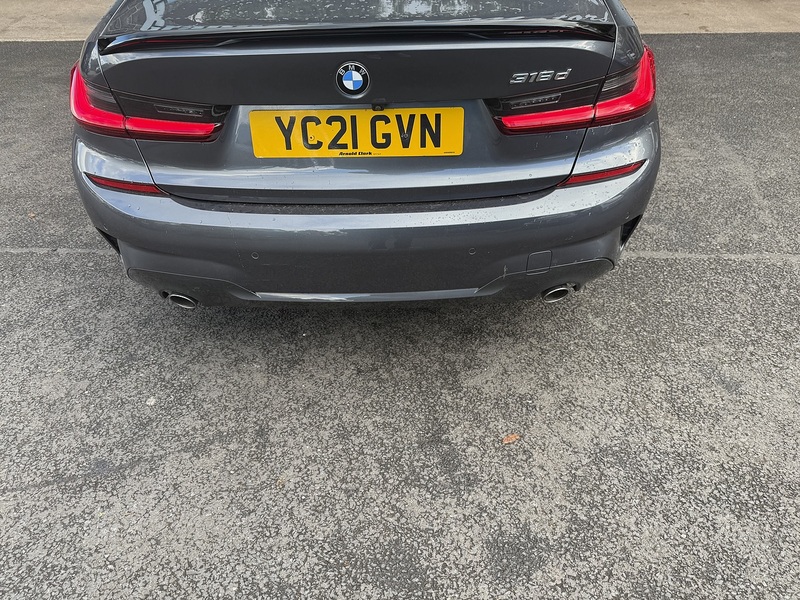 BMW 2.0 318d MHT M Sport Saloon 4dr Diesel Hybrid Auto Euro 6 (s/s) (150 ps)