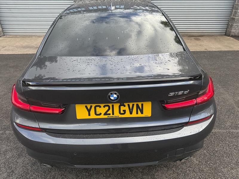 BMW 2.0 318d MHT M Sport Saloon 4dr Diesel Hybrid Auto Euro 6 (s/s) (150 ps)