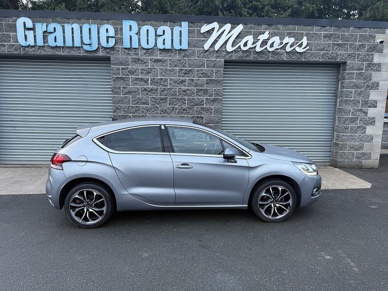 DS AUTOMOBILES BlueHDi Elegance Hatchback 1.6 Automatic Diesel