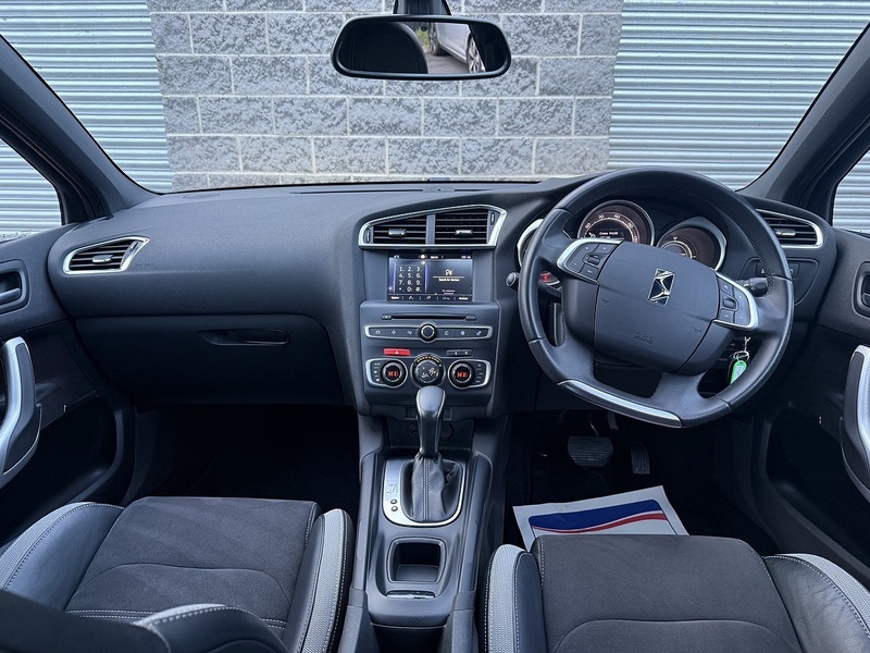 DS AUTOMOBILES BlueHDi Elegance Hatchback 1.6 Automatic Diesel