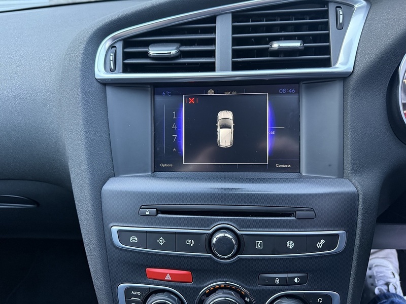 DS AUTOMOBILES BlueHDi Elegance Hatchback 1.6 Automatic Diesel