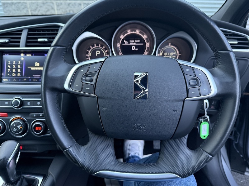 DS AUTOMOBILES BlueHDi Elegance Hatchback 1.6 Automatic Diesel