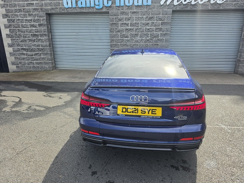 Audi 2.0 TDI 40 Black Edition Saloon 4dr Diesel S Tronic quattro Euro 6 (s/s) (204 ps)