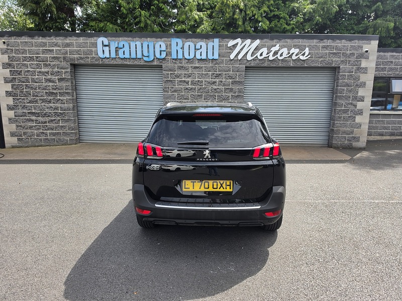 Peugeot PureTech Allure SUV 1.2 Manual Petrol