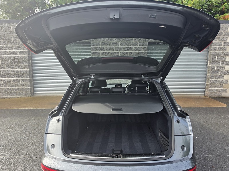 Audi 2.0 TDI 40 Black Edition SUV 5dr Diesel S Tronic quattro Euro 6 (s/s) (190 ps)