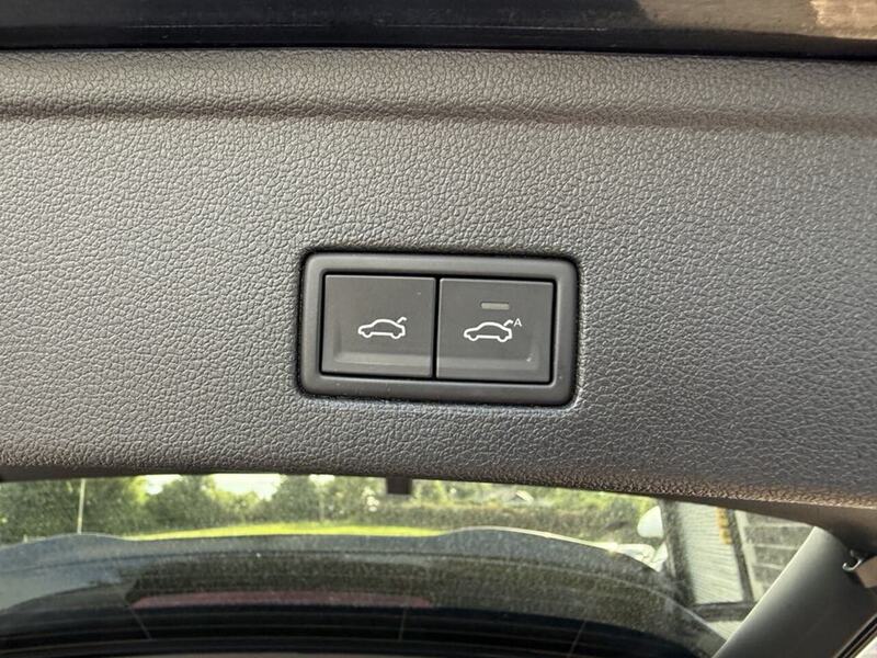 Volkswagen TDI V6 Black Edition SUV 3.0 Automatic Diesel