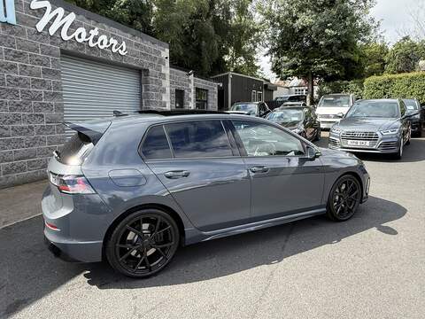 Volkswagen Golf, 2.0 TSI R Black Edition Hatchback 5dr Petrol DSG 4Motion Euro 6 (s/s) (333 ps)