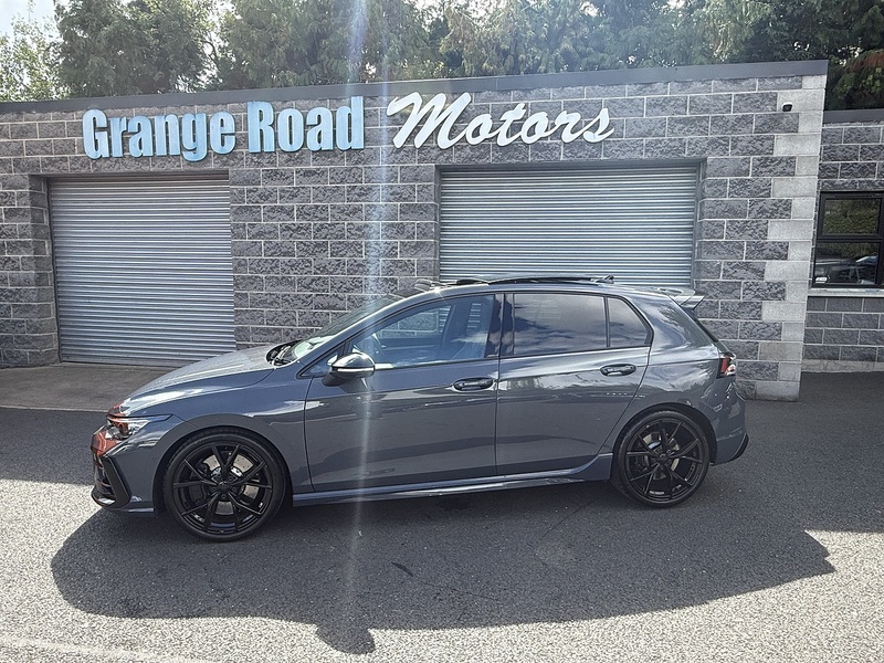 Volkswagen 2.0 TSI R Black Edition Hatchback 5dr Petrol DSG 4Motion Euro 6 (s/s) (333 ps)