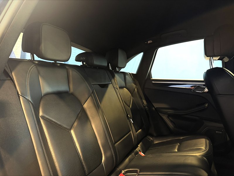 Porsche Macan V6 S - U1538