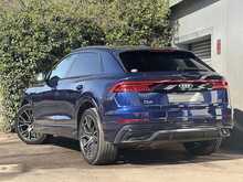 Audi Q8 TDI V6 Black Edition - U1045