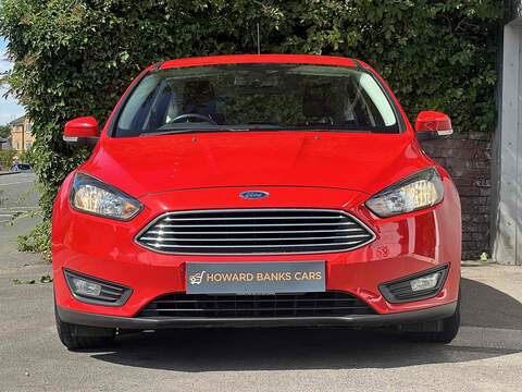 1.0T EcoBoost Zetec Hatchback 5dr Petrol Manual Euro 6 (s/s) (125 ps)