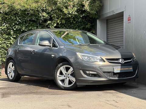 SRi Hatchback 1.4 Manual Petrol