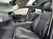 Jaguar XJ d V6 Portfolio - U1155