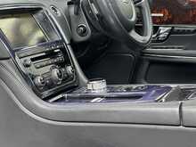 Jaguar XJ d V6 Portfolio - U1155
