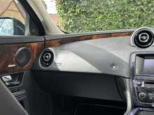 Jaguar XJ d V6 Portfolio - U1155