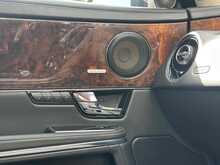 Jaguar XJ d V6 Portfolio - U1155