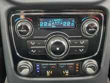 Jaguar XJ d V6 Portfolio - U1155