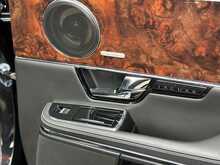 Jaguar XJ d V6 Portfolio - U1155