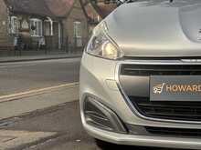 Peugeot 208 PureTech Active - U1194