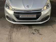 Peugeot 208 PureTech Active - U1194