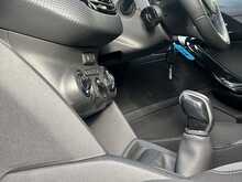 Peugeot 208 PureTech Active - U1194