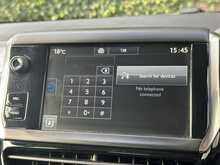 Peugeot 208 PureTech Active - U1194