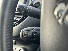 Peugeot 208 PureTech Active - U1194
