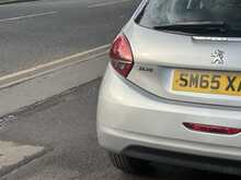 Peugeot 208 PureTech Active - U1194