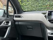 Peugeot 208 THP XY - U1197