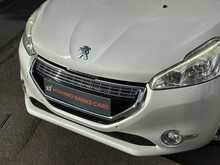 Peugeot 208 THP XY - U1197