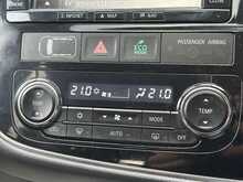 Mitsubishi Outlander h GX4hs - U1220