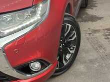 Mitsubishi Outlander h GX4hs - U1220